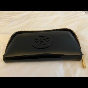 Tory Burch Wallet Patent Leather